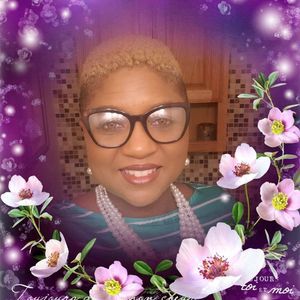 Meet your Posher, Crystal